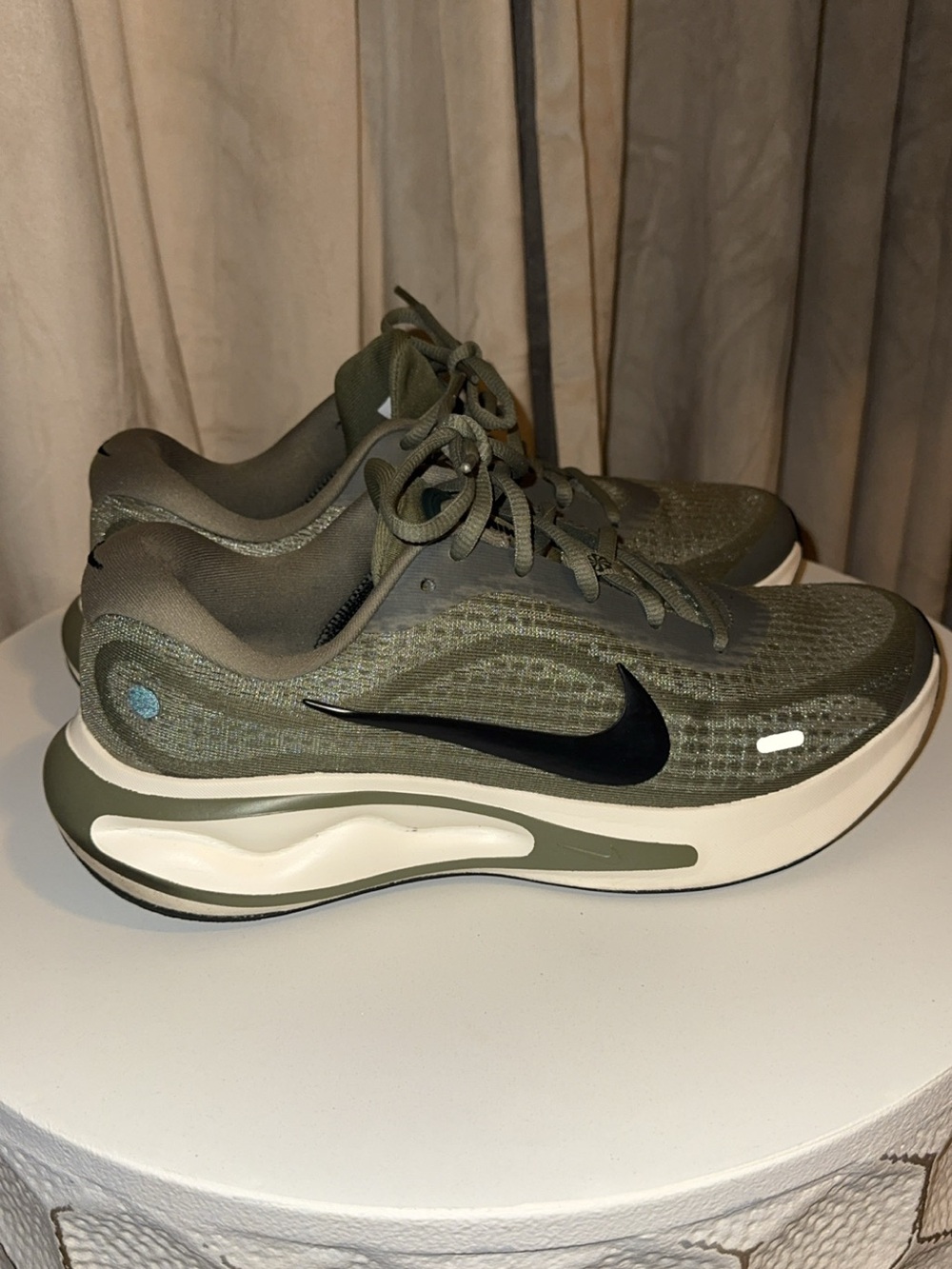 Nike Olive Green and Black Men's Running Sneakers 8.5